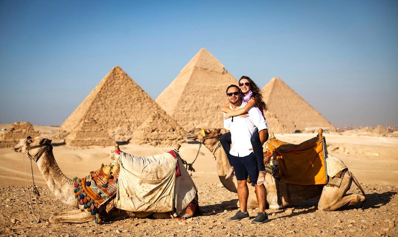 Hurghada: Giza Pyramids, Sphinx and Egyptian Museum Day Trip - Hurghada Giza Pyramids (Photo 1)