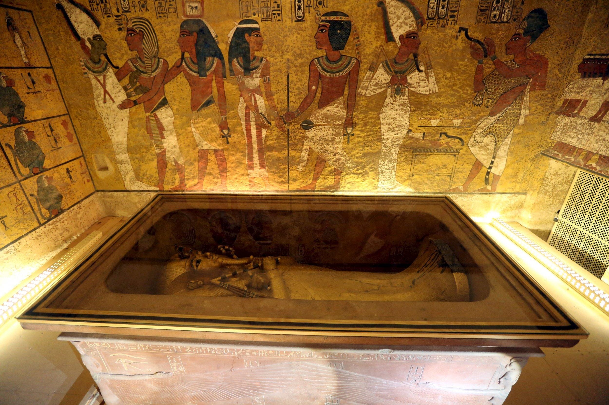 Hurghada: Luxor Highlights & King Tut Tomb Tour with Lunch - Hurghada Luxor Highlights (Photo 1)